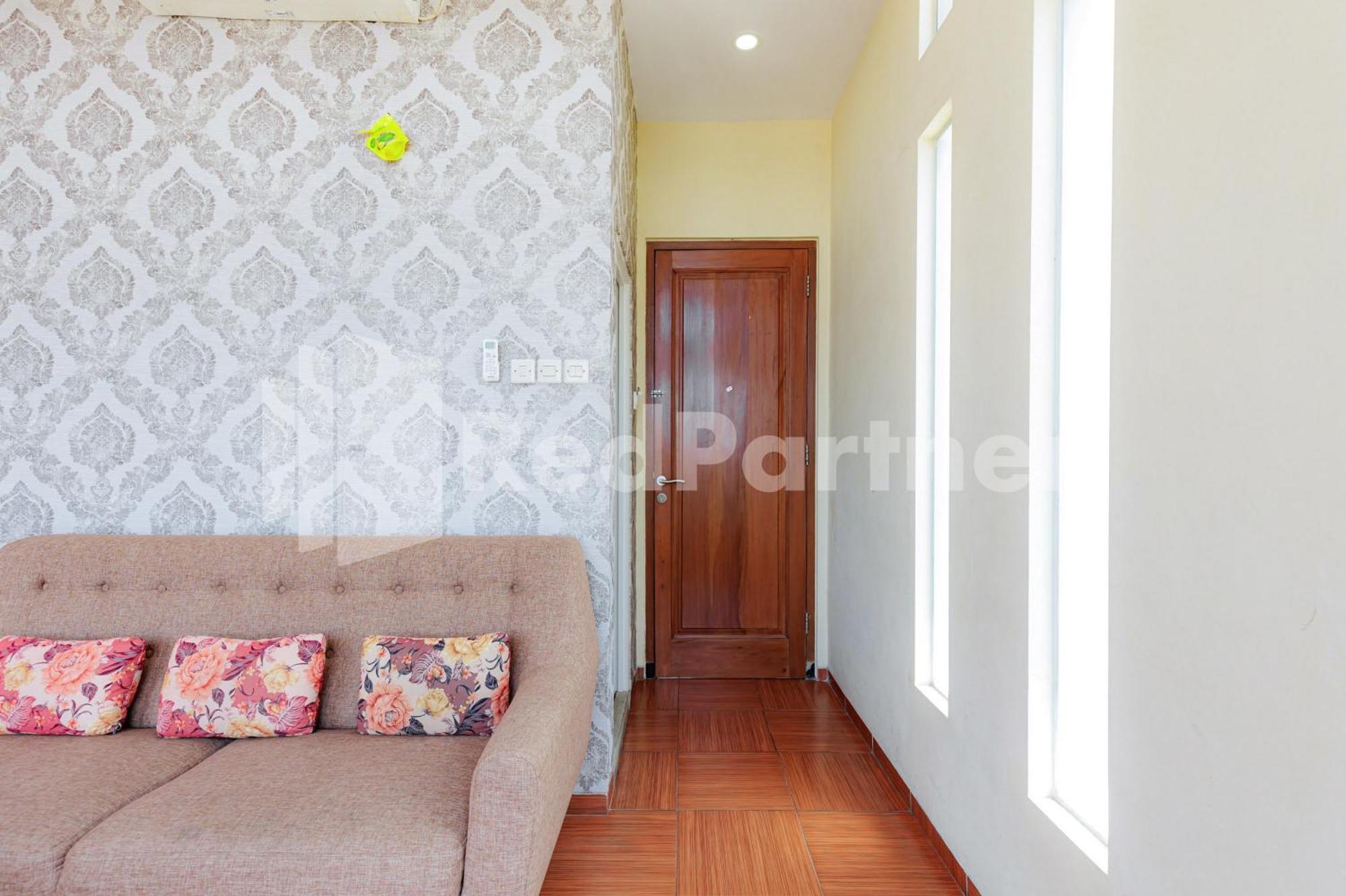 De Malang Sweet Homestay Syariah Mitra Reddoorz Zewnętrze zdjęcie